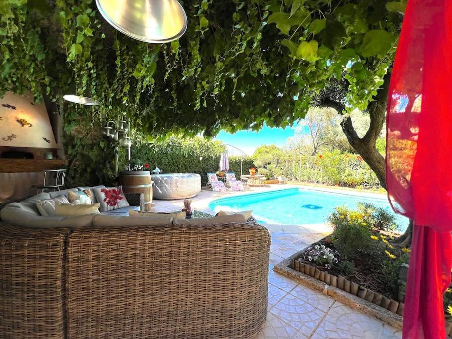 Апартаменти Le Jardin De Mae Бук-Бель-Ер Екстер'єр фото